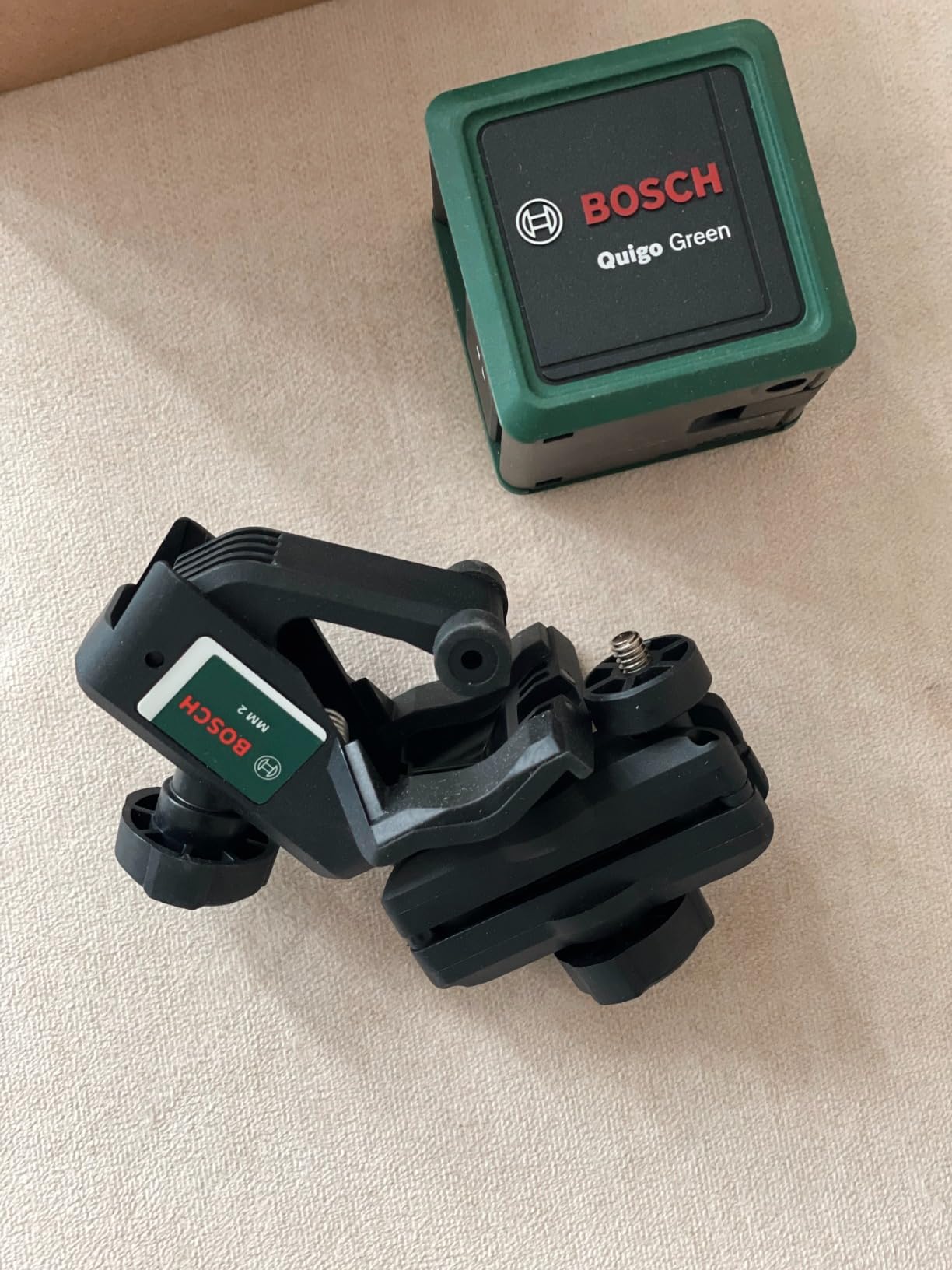 Bosch Quigo Green livella laser a croce verde MM 2 12 m