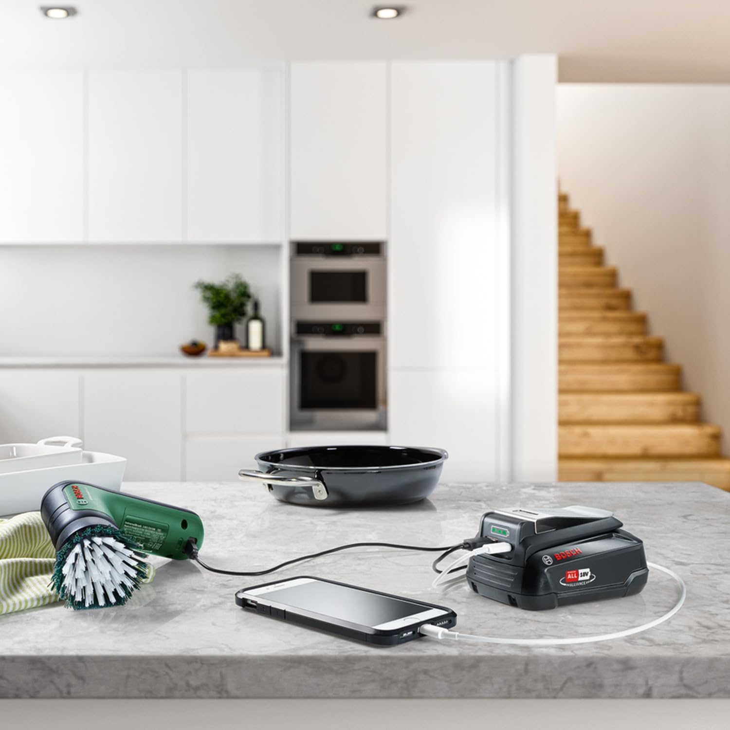Bosch UniversalUSB 18V-45 adattatore USB per batterie 18V