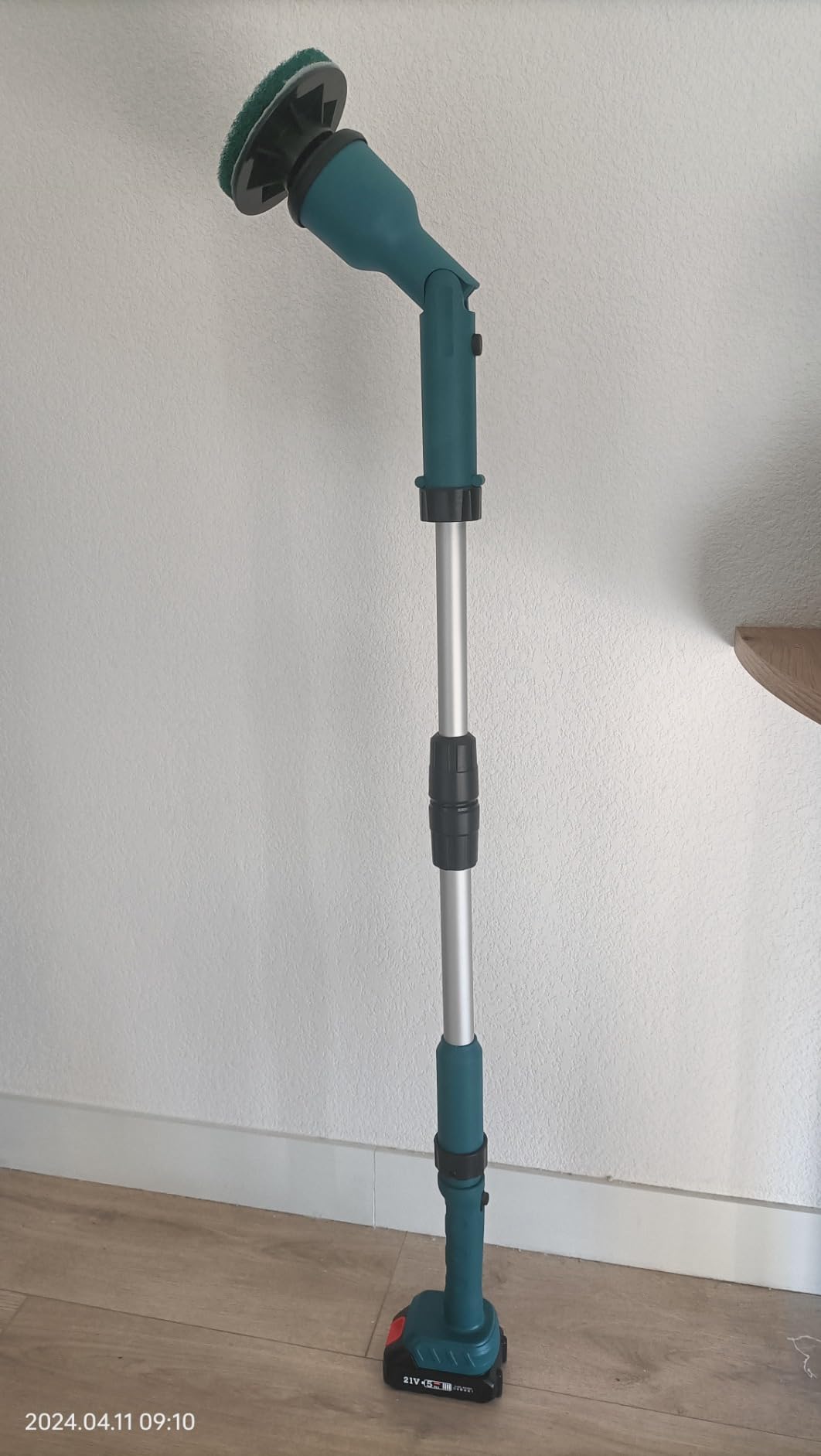 Weytoll spazzola elettrica pulizia 21V 8 testine 2 batterie