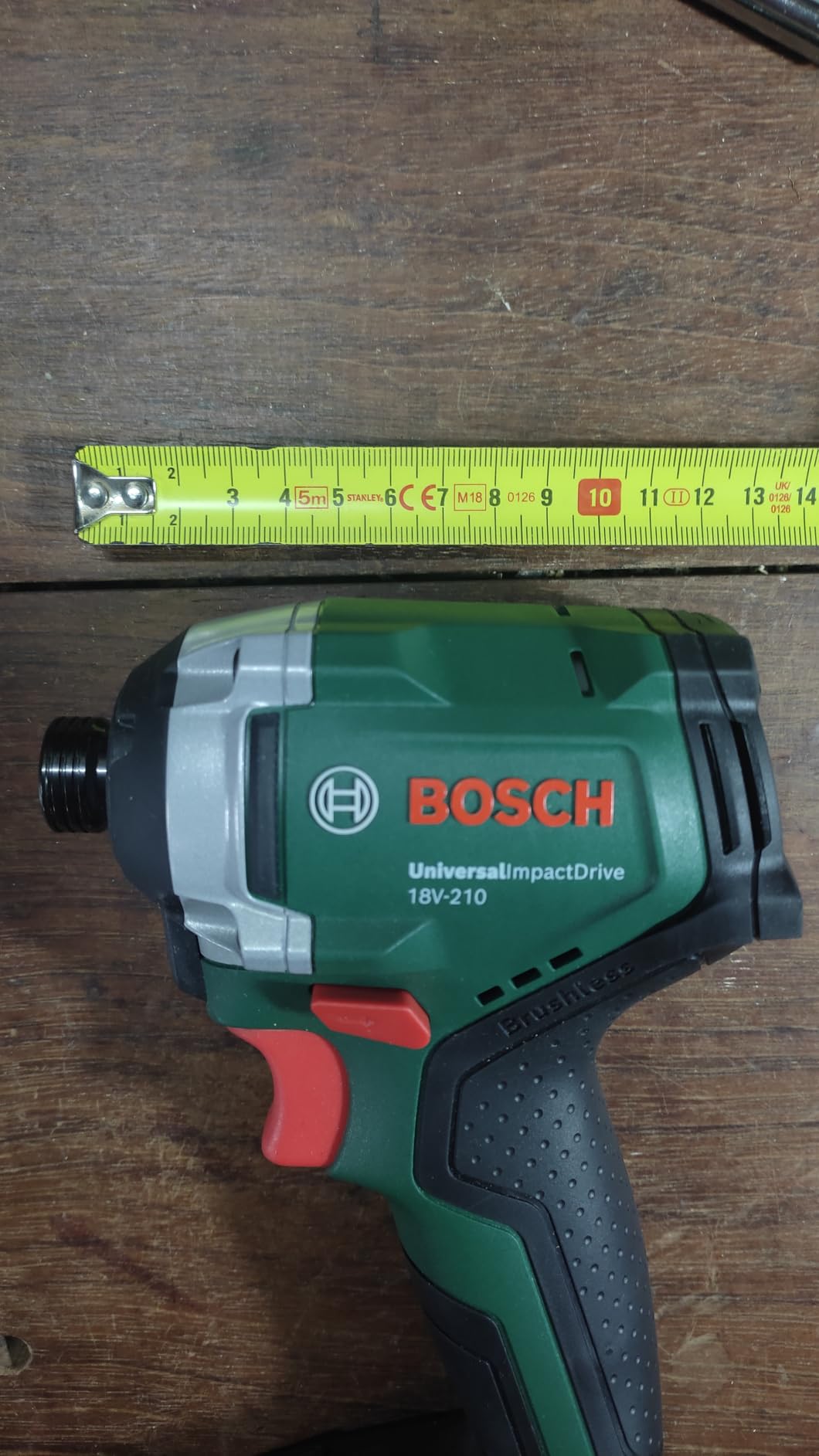 Bosch UniversalImpactDrive 18V-210 Avvitatore Senza Batteria
