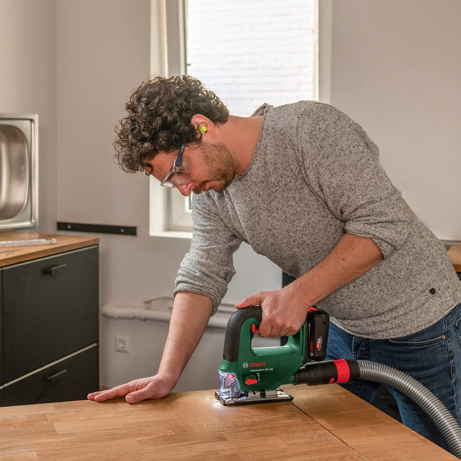 Bosch UniversalSaw 18V-100 seghetto senza batteria 15 lame