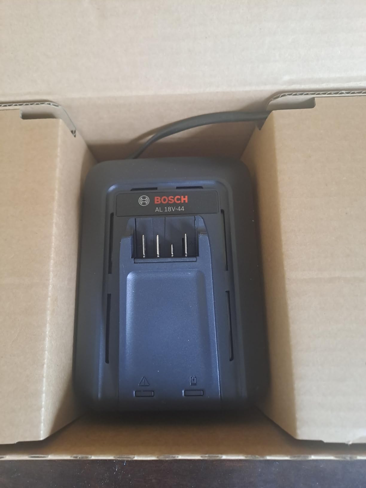 Bosch IXO Set cacciavite a batteria 3,6V 10 bit con teste