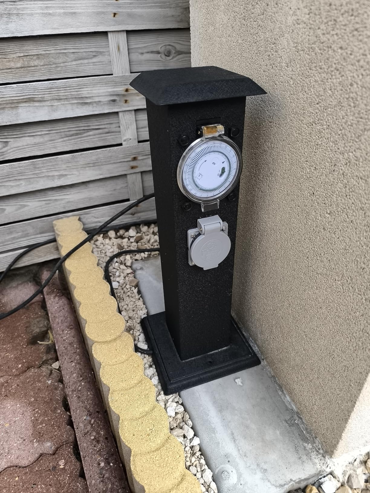 Wiltec Colonna Doppia Nera Multipresa Giardino 2 Prese Timer