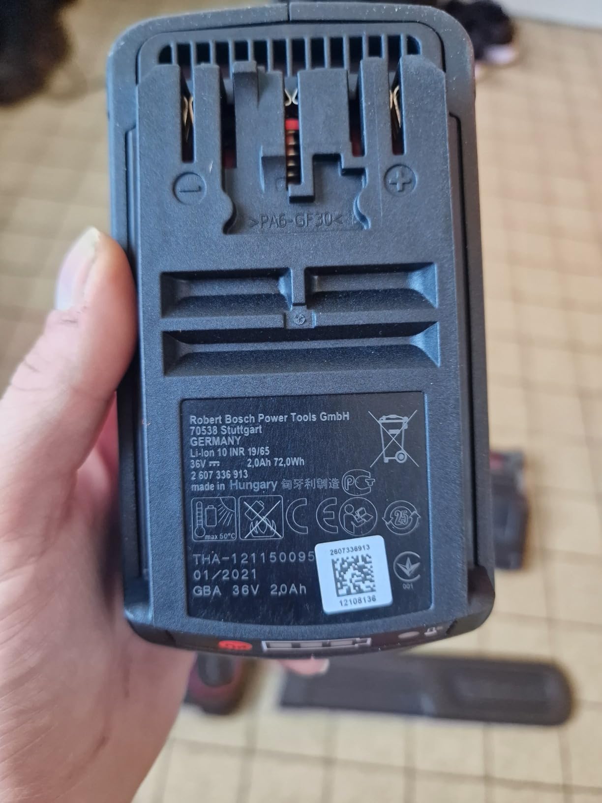 Bosch AdvancedChain 36V-35-40 motosega batteria 2,0 Ah