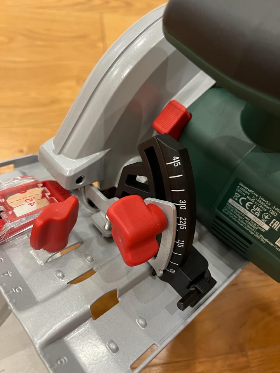 Bosch UniversalCirc 18V-53 Sega Circolare 2,5 Ah