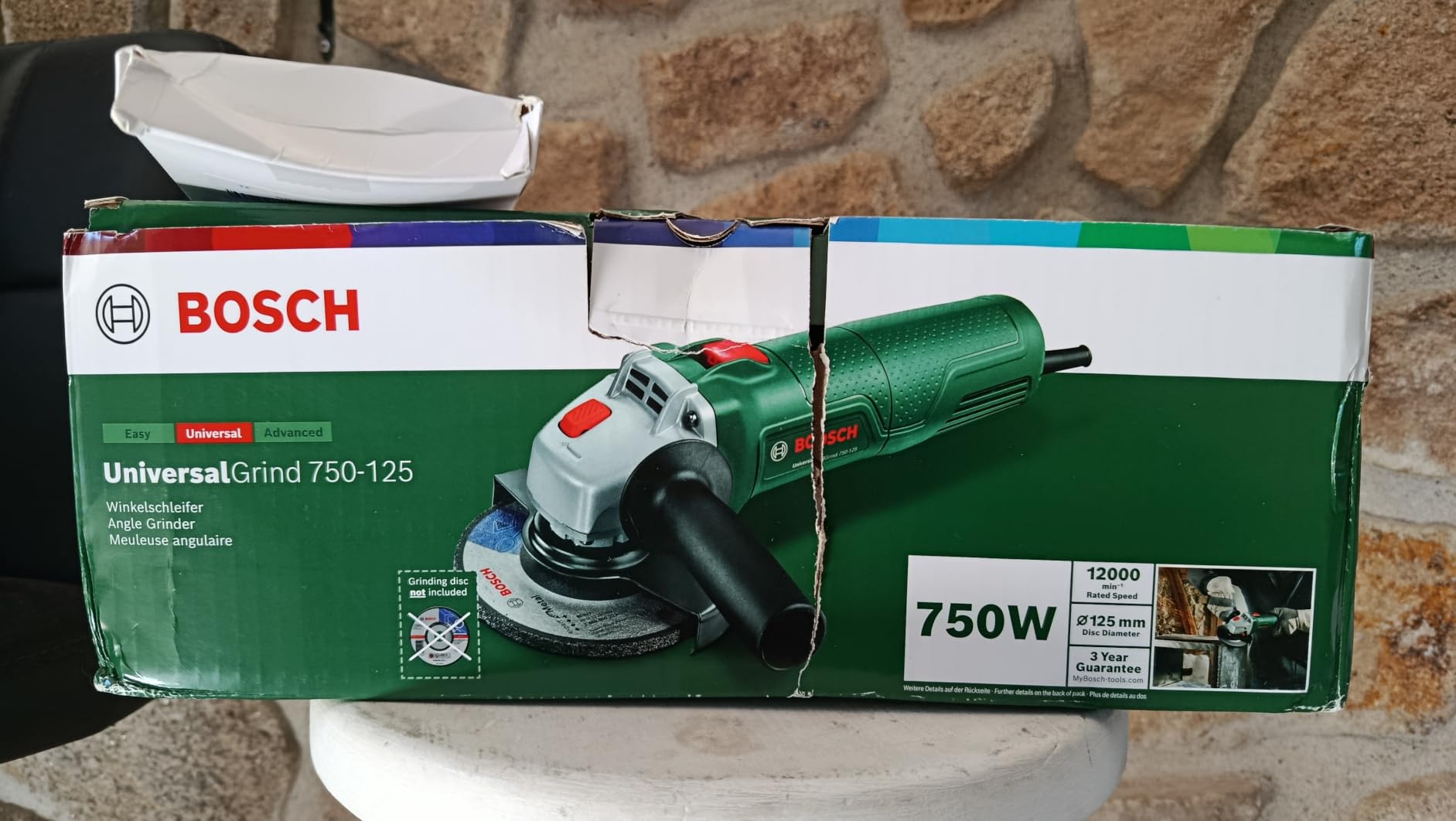 Bosch UniversalGrind 750-125 smerigliatrice 125 mm 750 W