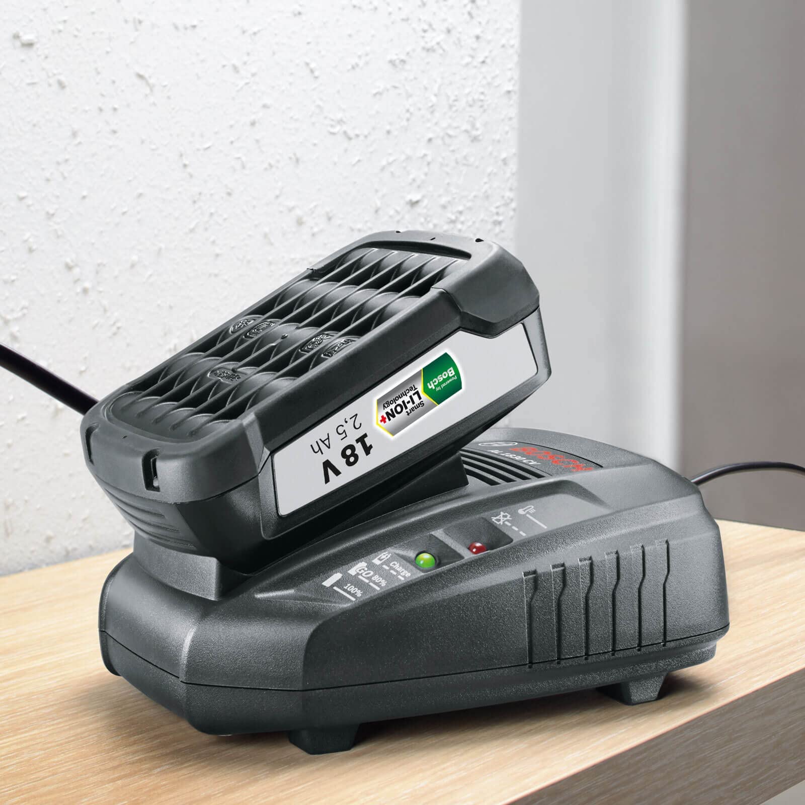Bosch IXO Set cacciavite a batteria 3,6V 10 bit con teste