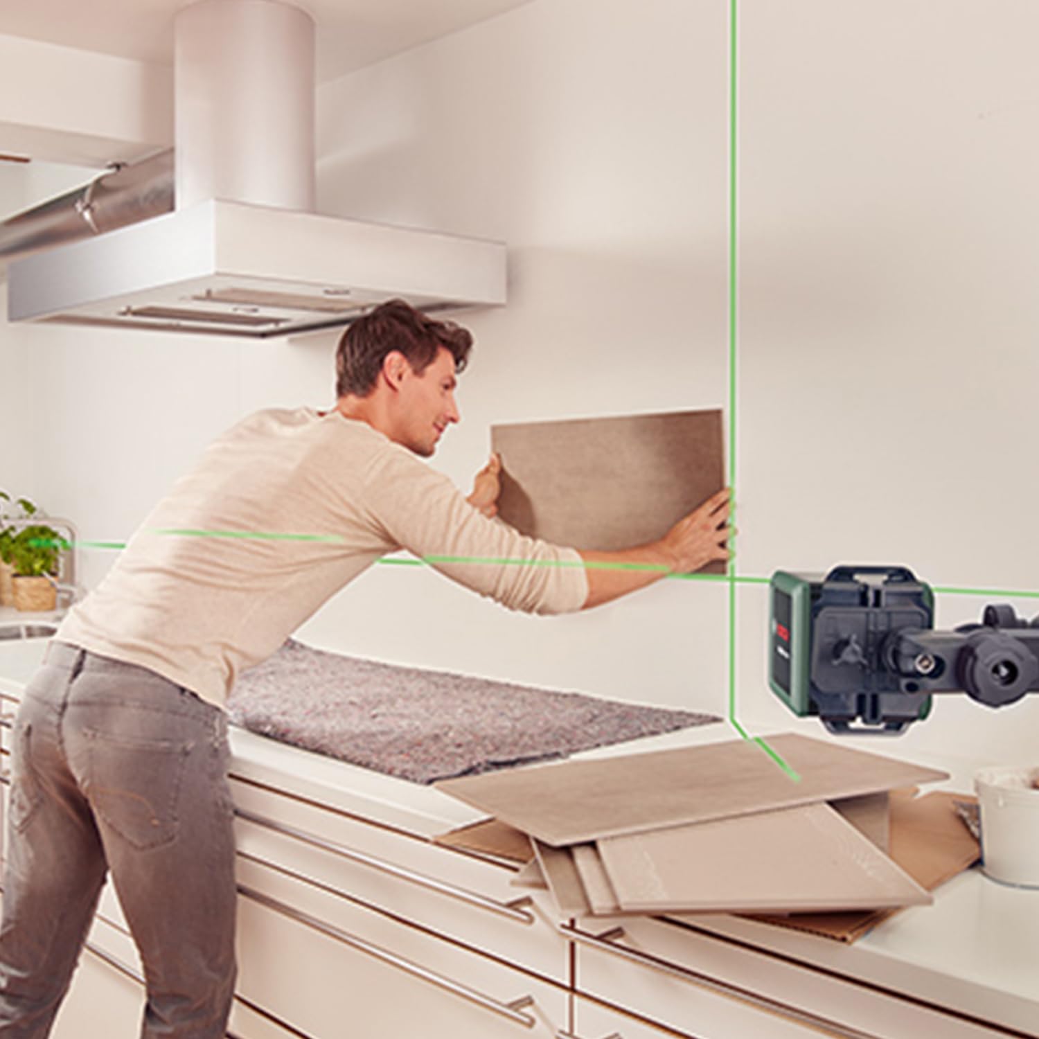 Bosch Quigo Plus Livella Laser a Croce con Treppiede