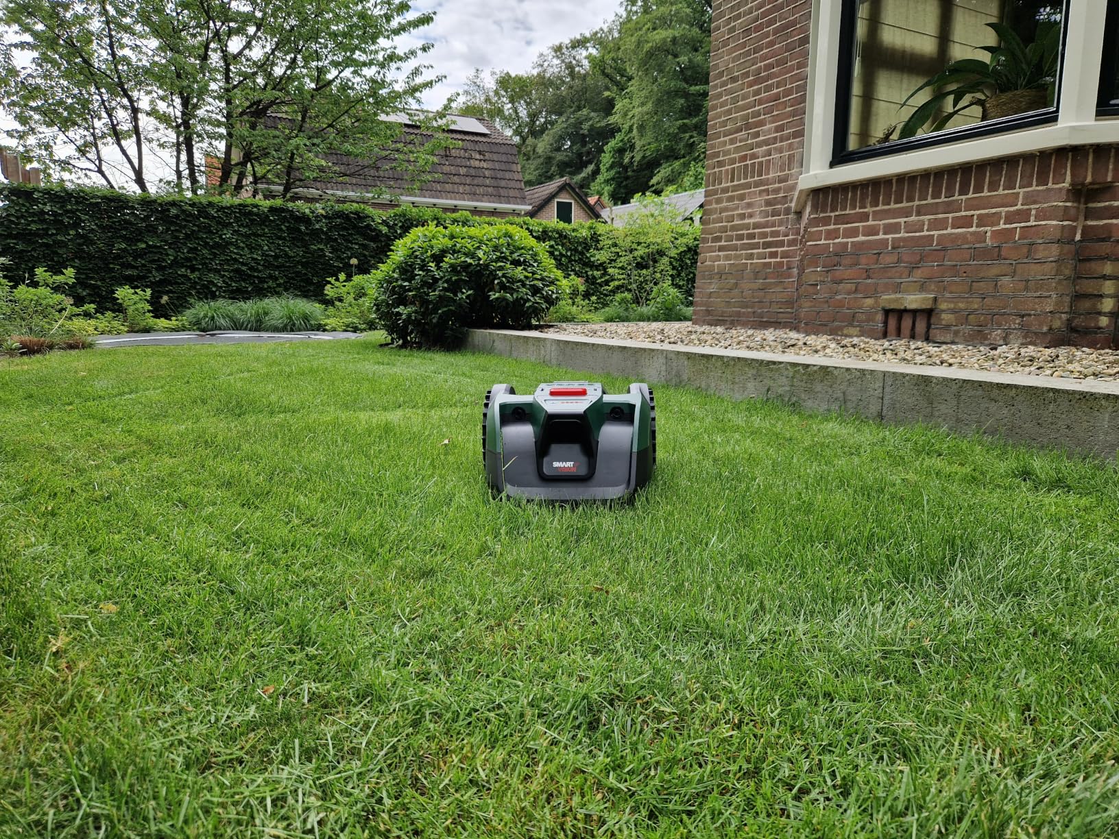 Bosch VISIMOW18V-200 Robot Rasaerba 200 mq Senza Batteria