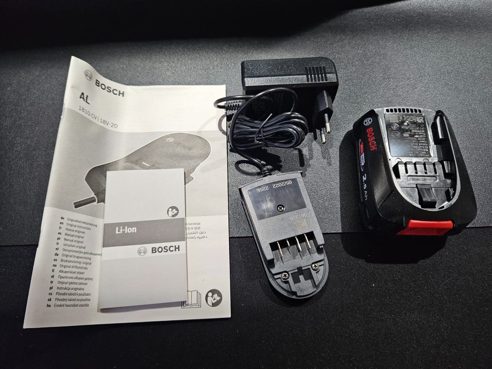 Bosch Starter Set 1600A01T9S batteria 18V 2,5Ah + caricabatterie