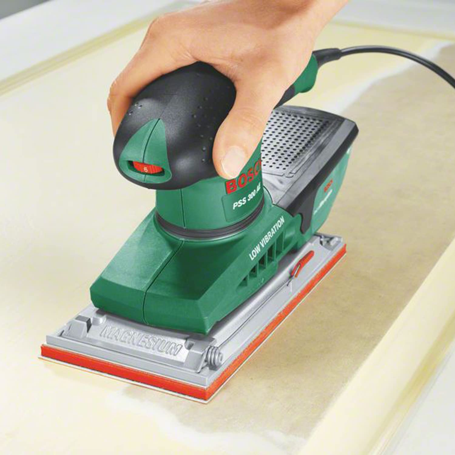 Bosch Home and Garden PSS 300 AE Levigatrice Orbitale 250W