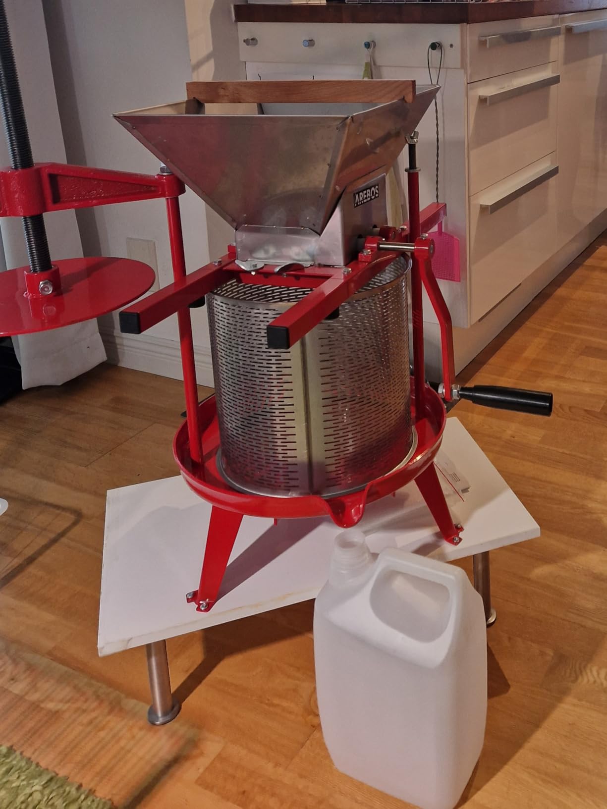 Wiltec Torchio Frutta 14 Litri Acciaio Inox con Treppiede