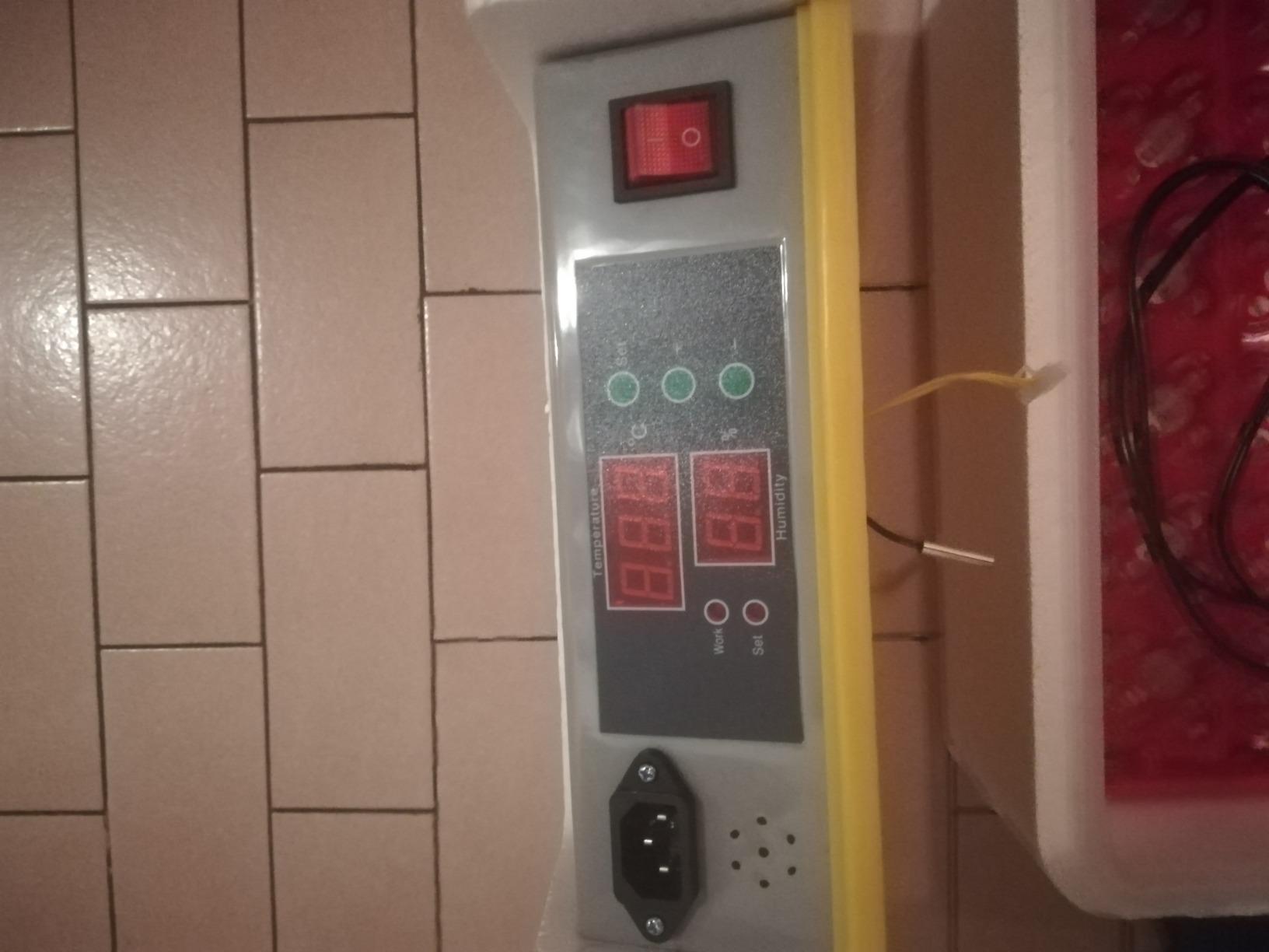 Wiltec Incubatrice Automatica 24 Uova con Controllo Umidità