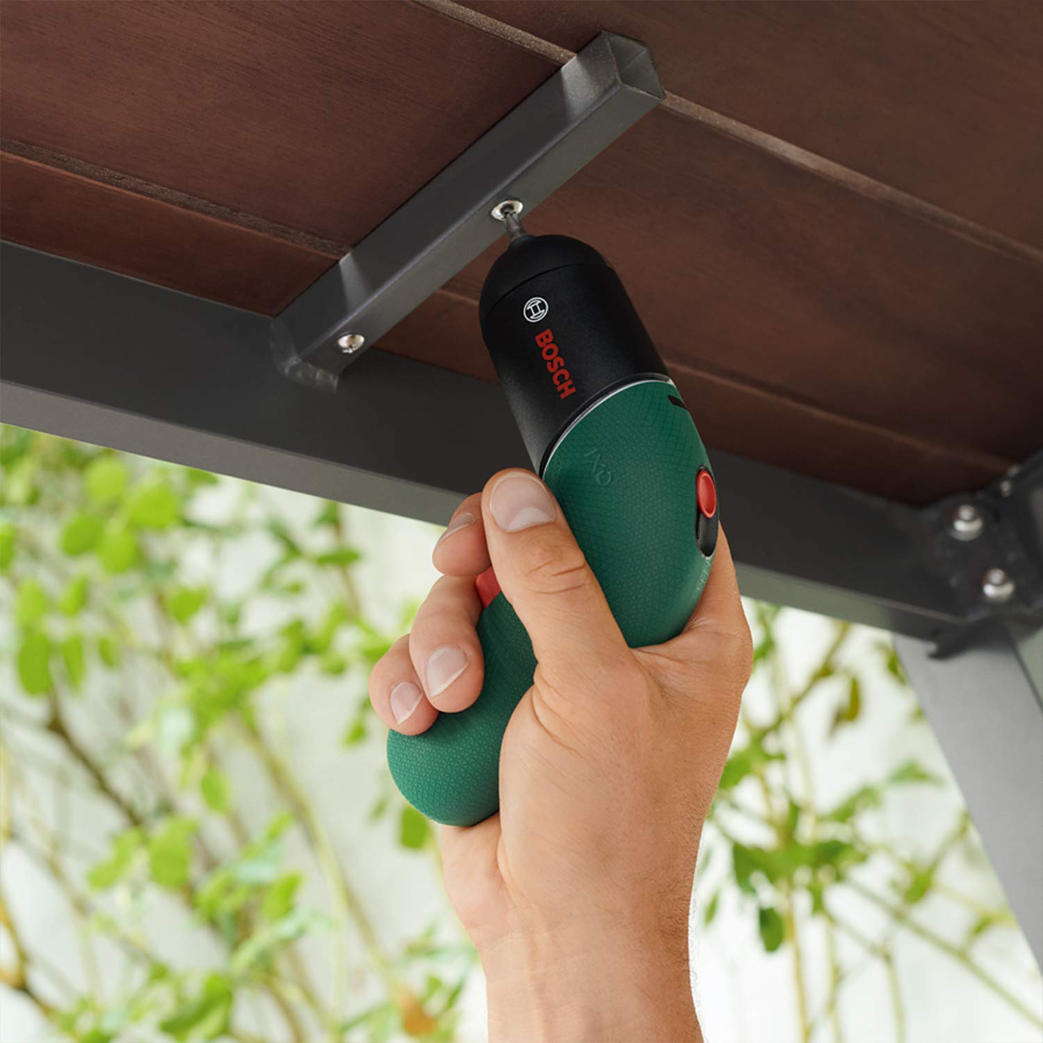 Bosch IXO Vino Avvitatore VI Generazione Set Legno