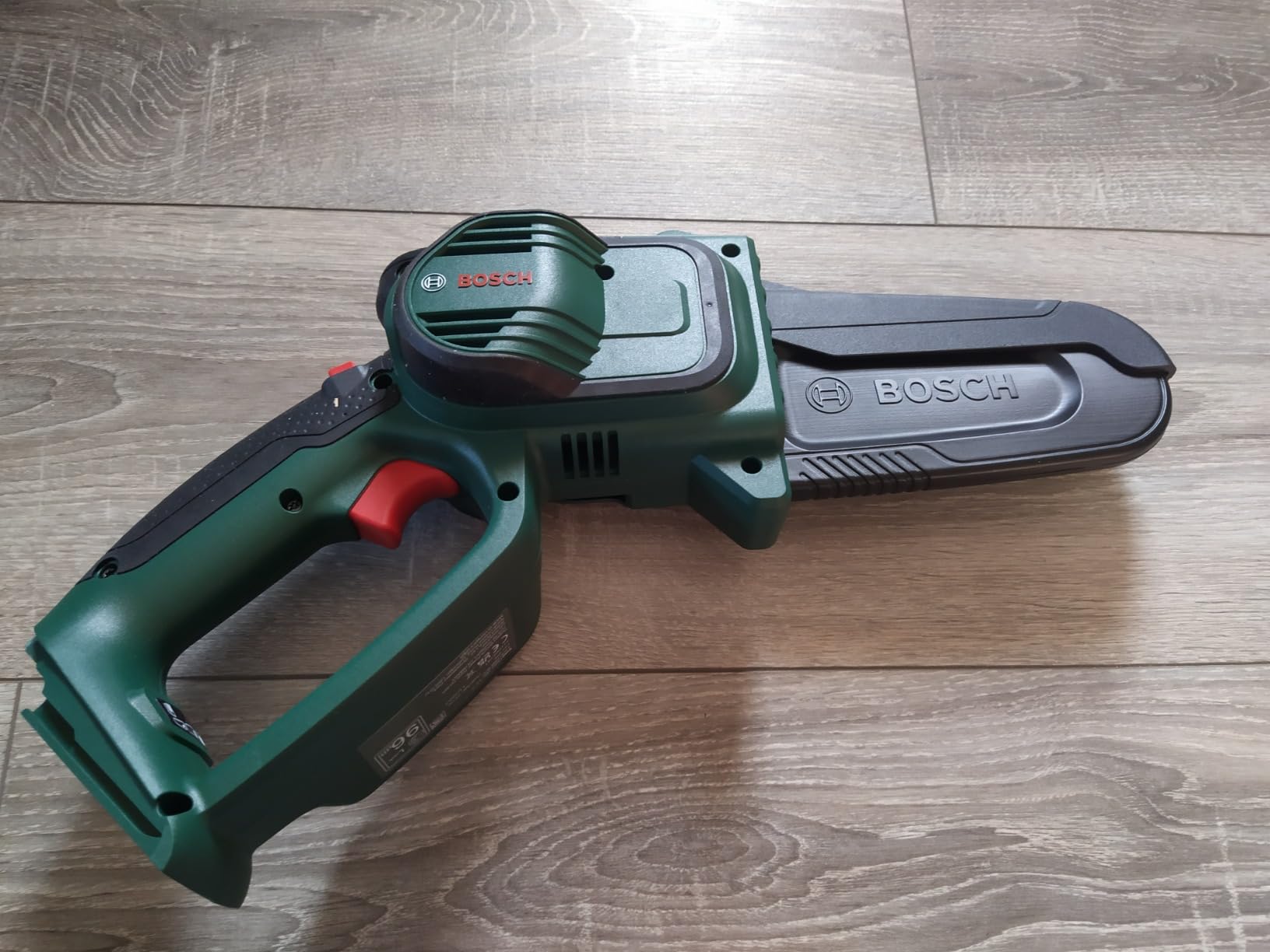 Bosch EasyChain 18V-15-7 mini motosega 2,5 Ah
