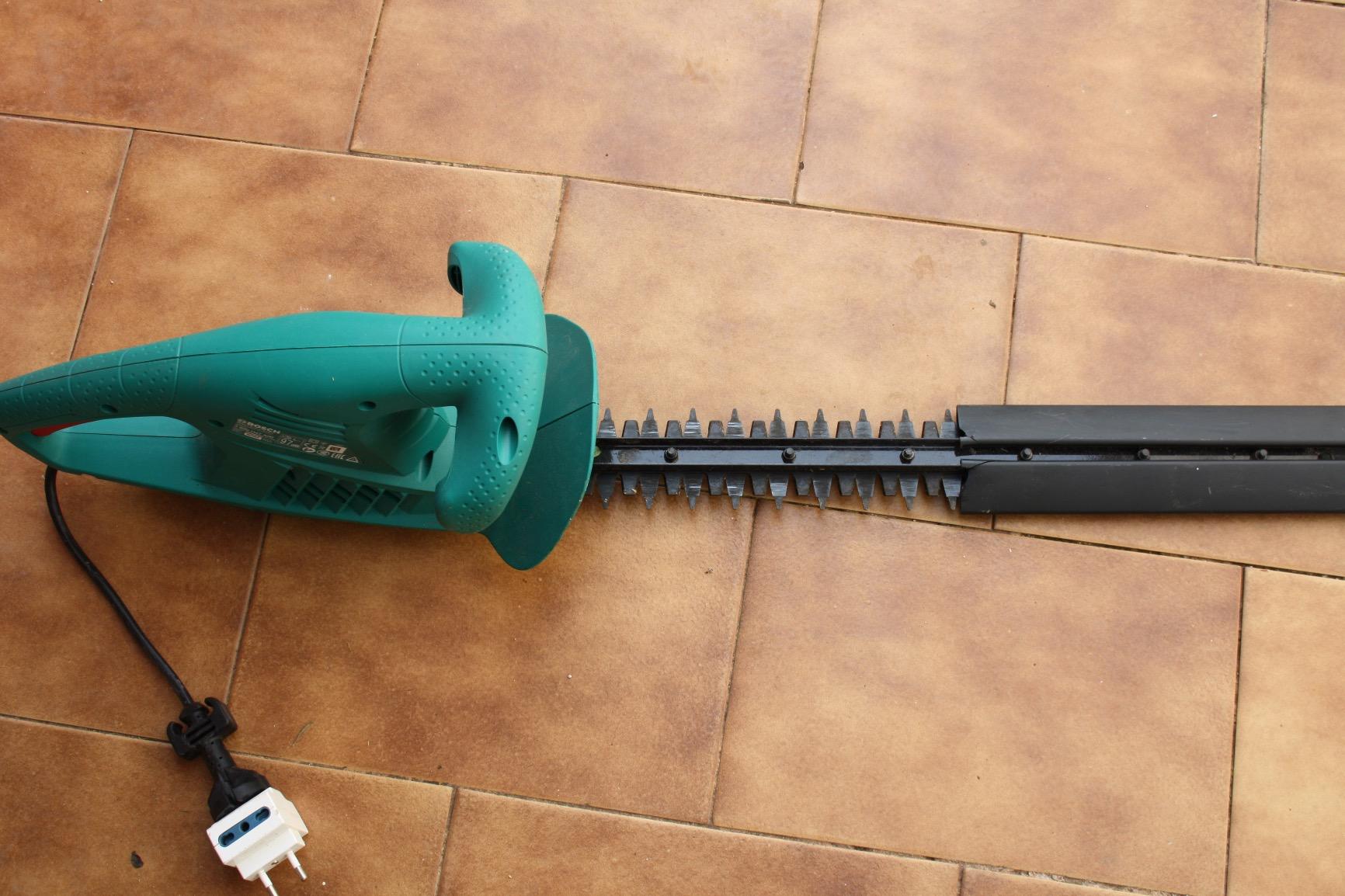 Bosch EasyHedgeCut 45 Tagliasiepi Elettrico 420W