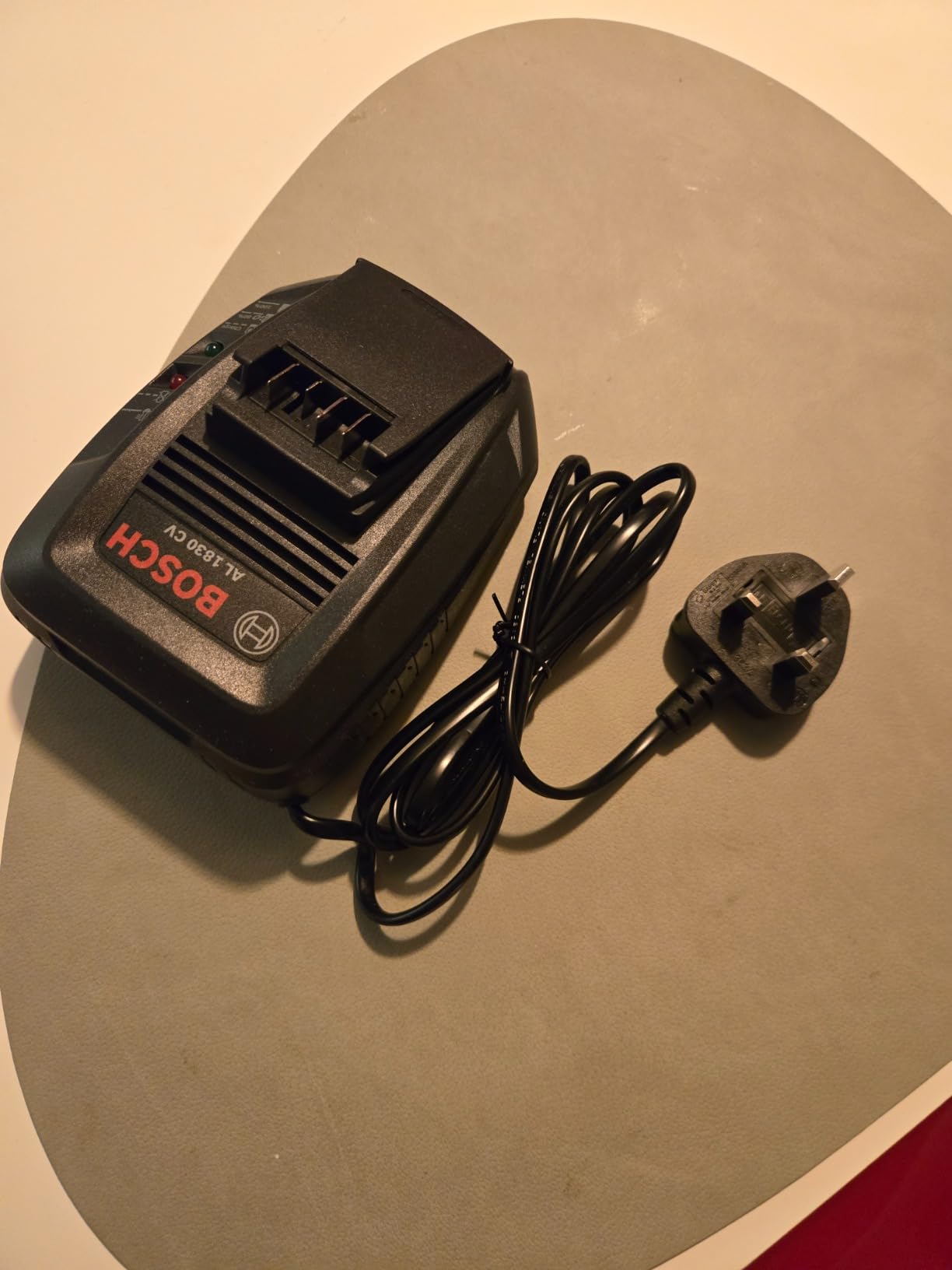 Bosch IXO Set cacciavite a batteria 3,6V 10 bit con teste