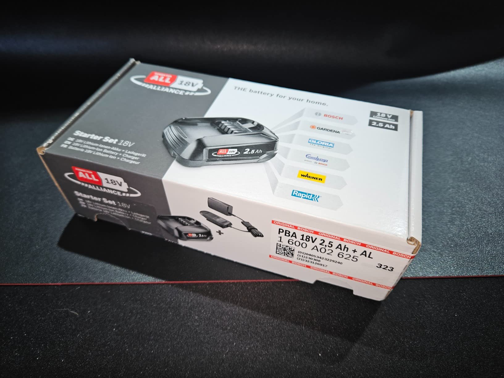 Bosch Starter Set 1600A01T9S batteria 18V 2,5Ah + caricabatterie