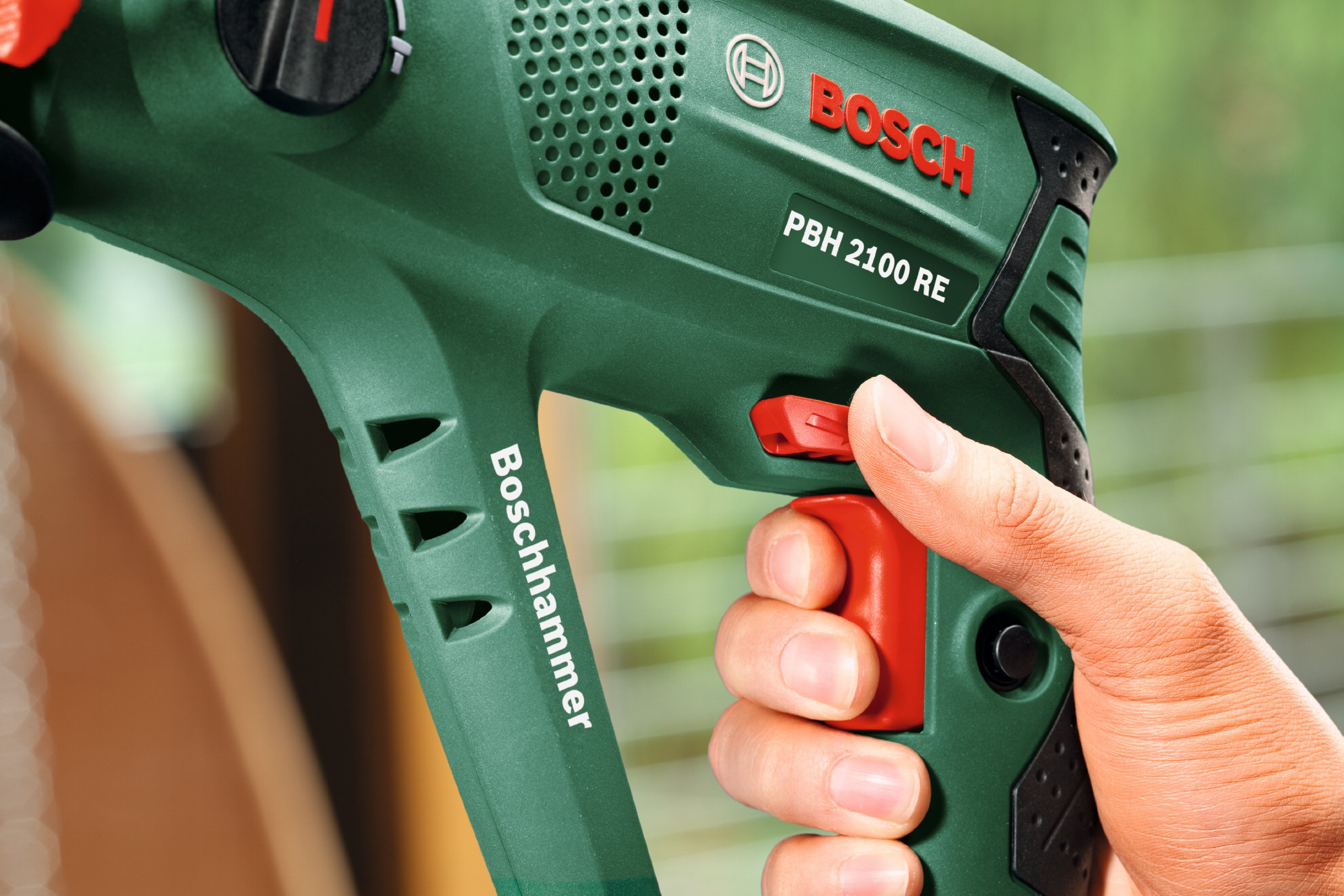 Bosch PBH 2100 RE martello perforatore SDS Plus 550W 1,7J