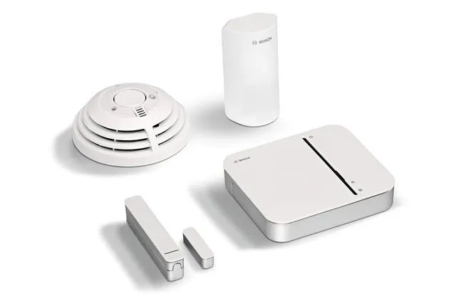 Bosch Smart Home Set Base Sicurezza con app bianco