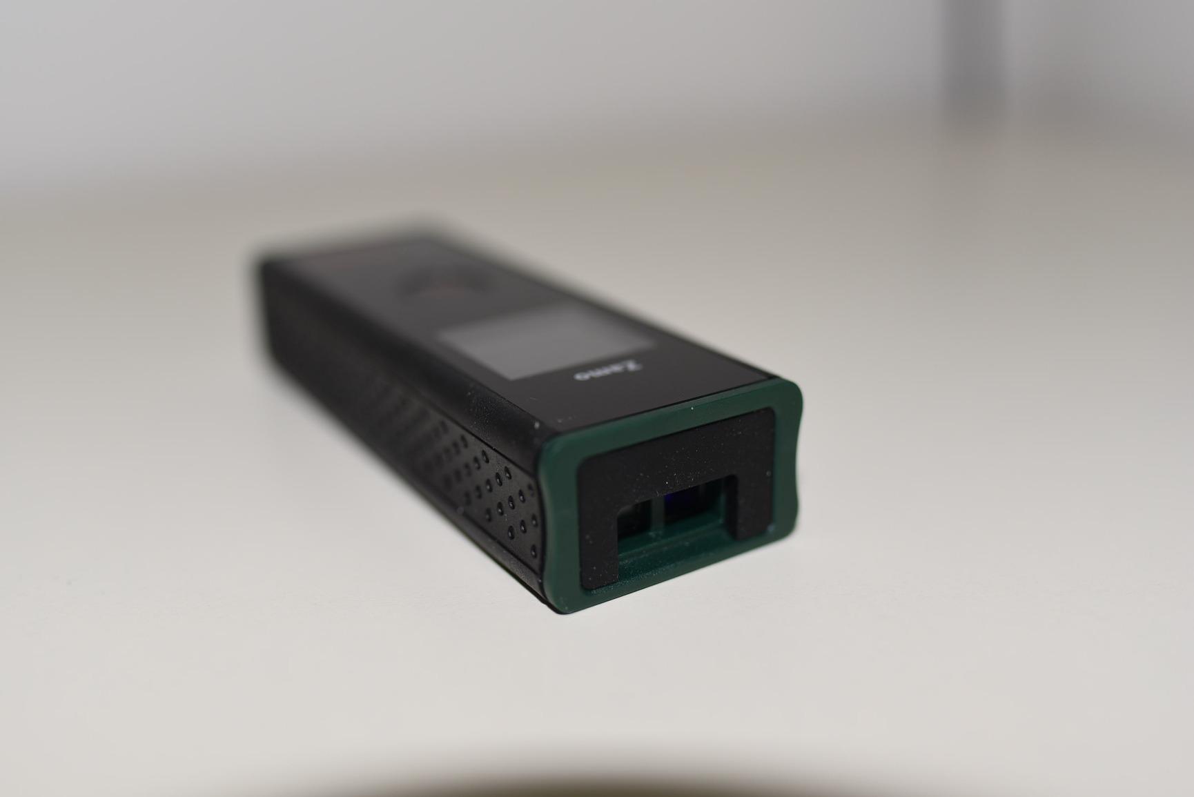 Bosch Zamo Distanziometro Laser 20 m con 3 Adattatori