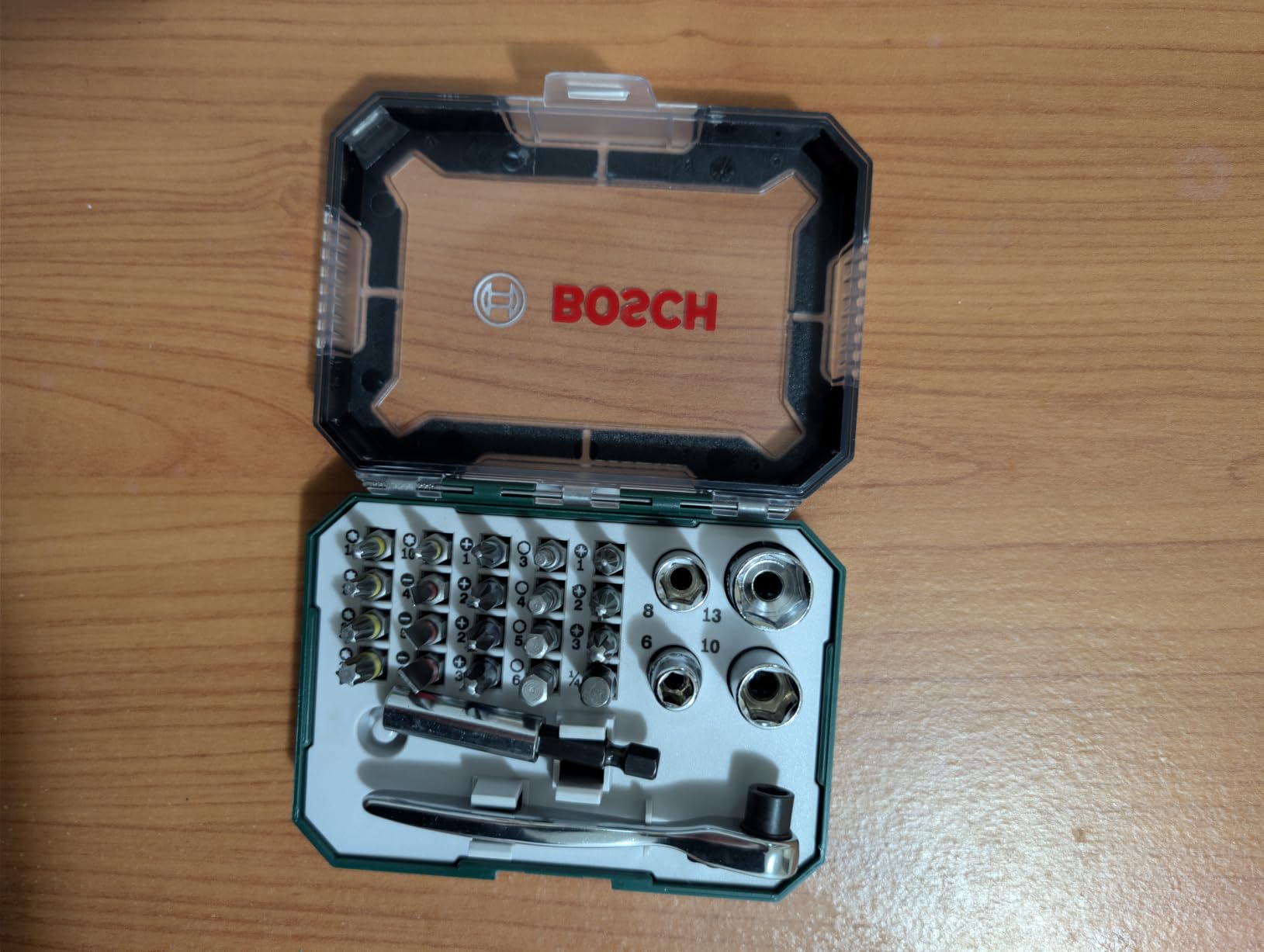 Bosch Set 26 Bit Avvitamento con Cricchetto e Bussole