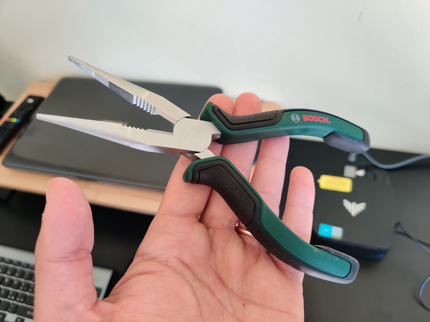 Bosch Set Pinze 2 Pezzi 180 mm Acciaio Taglio 60 HRC