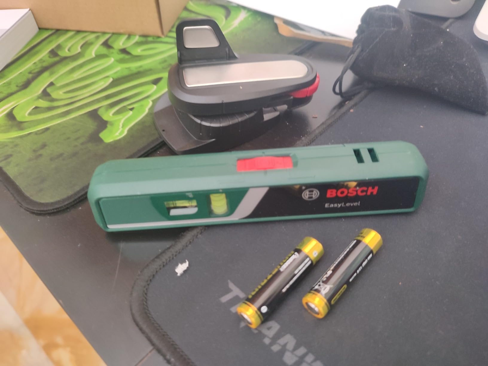 Bosch EasyLevel Livella Laser a Bolla 5 m con Supporto Parete