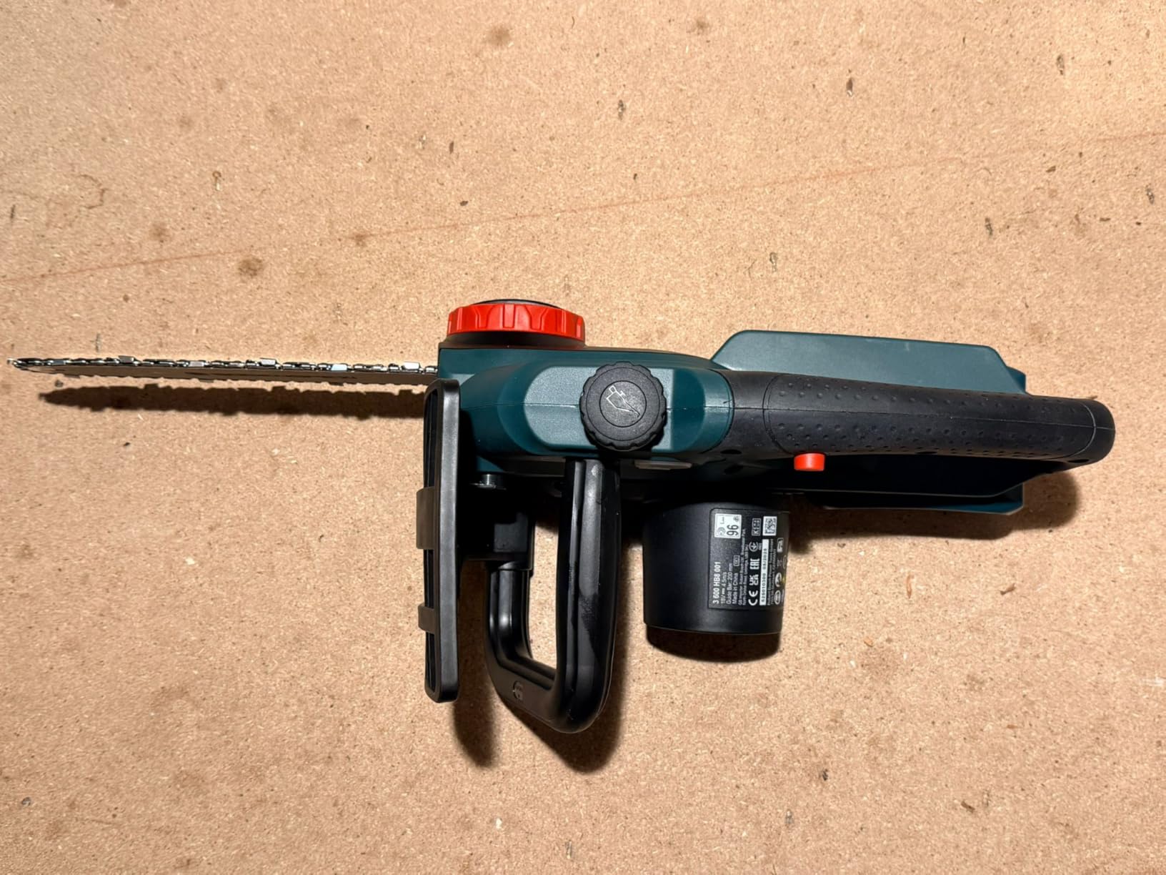 Bosch UniversalChain 18 Motosega a Batteria Solo Corpo Leggera