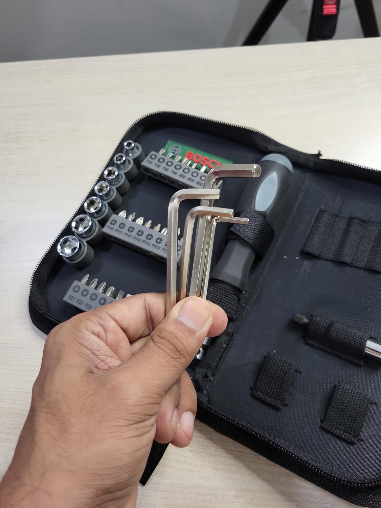 Bosch Astuccio Avvitamento 38 Pezzi con Cricchetto Bit