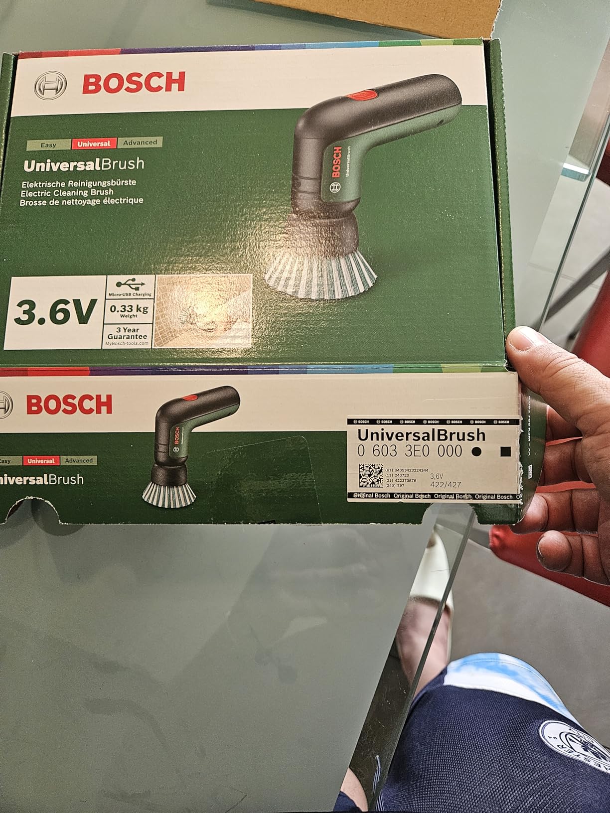 Bosch UniversalBrush Spazzola Elettrica 3,6V 4 Accessori IPX5