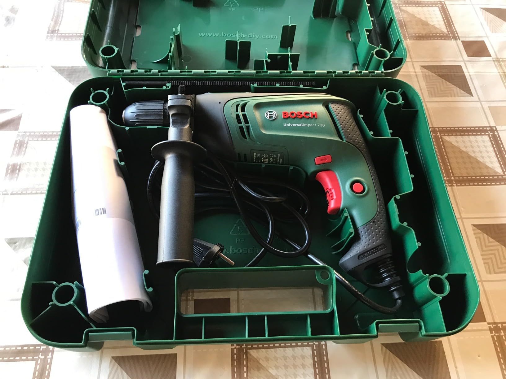 Bosch UniversalImpact 730 trapano battente valigetta
