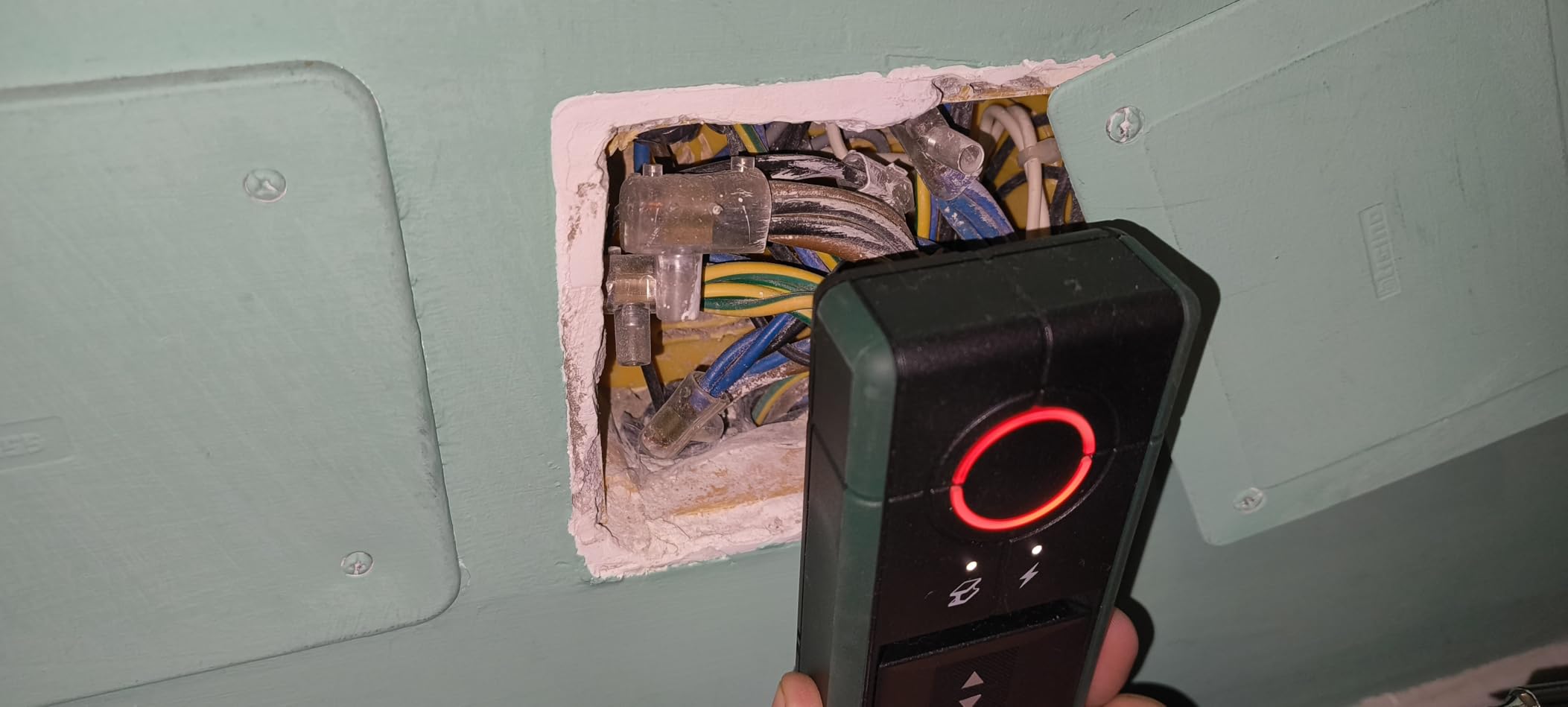 Bosch Truvo II rilevatore cavi e metalli fino a 70mm