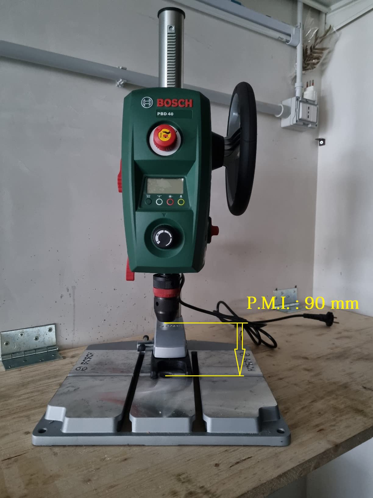Bosch PBD 40 trapano a colonna 710 W con laser
