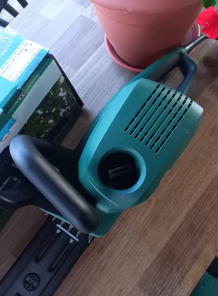 Bosch UniversalChain 40 motosega elettrica 40 cm con olio 1800 W