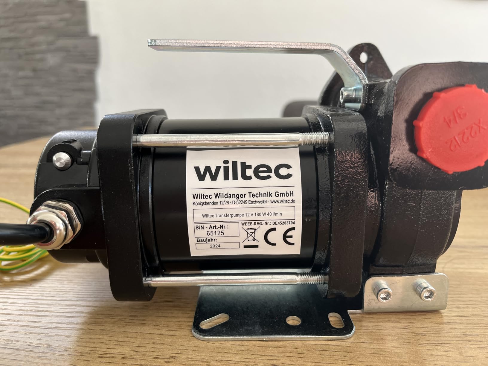 Wiltec pompa travaso carburante 12V 40 l/min 180W