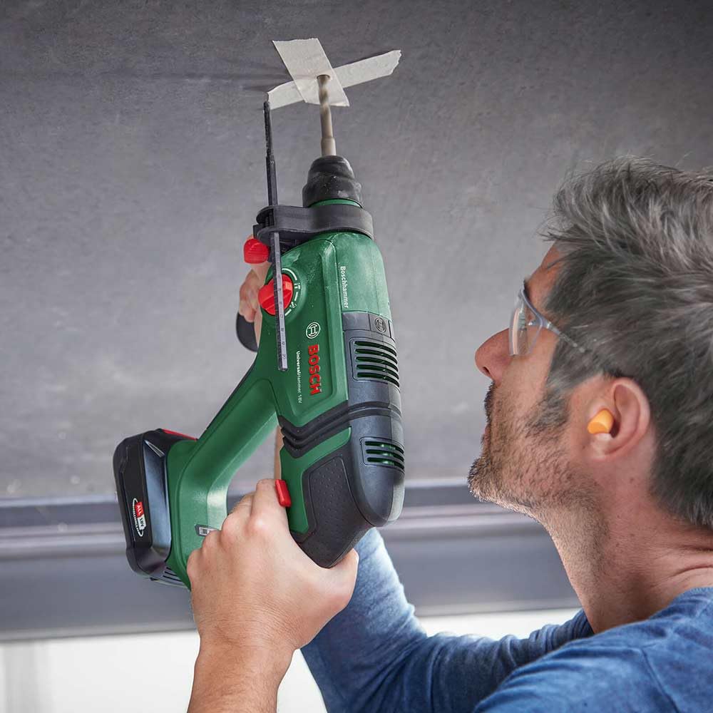 Bosch UniversalHammer 18V martello perforatore SDS plus 2,5Ah