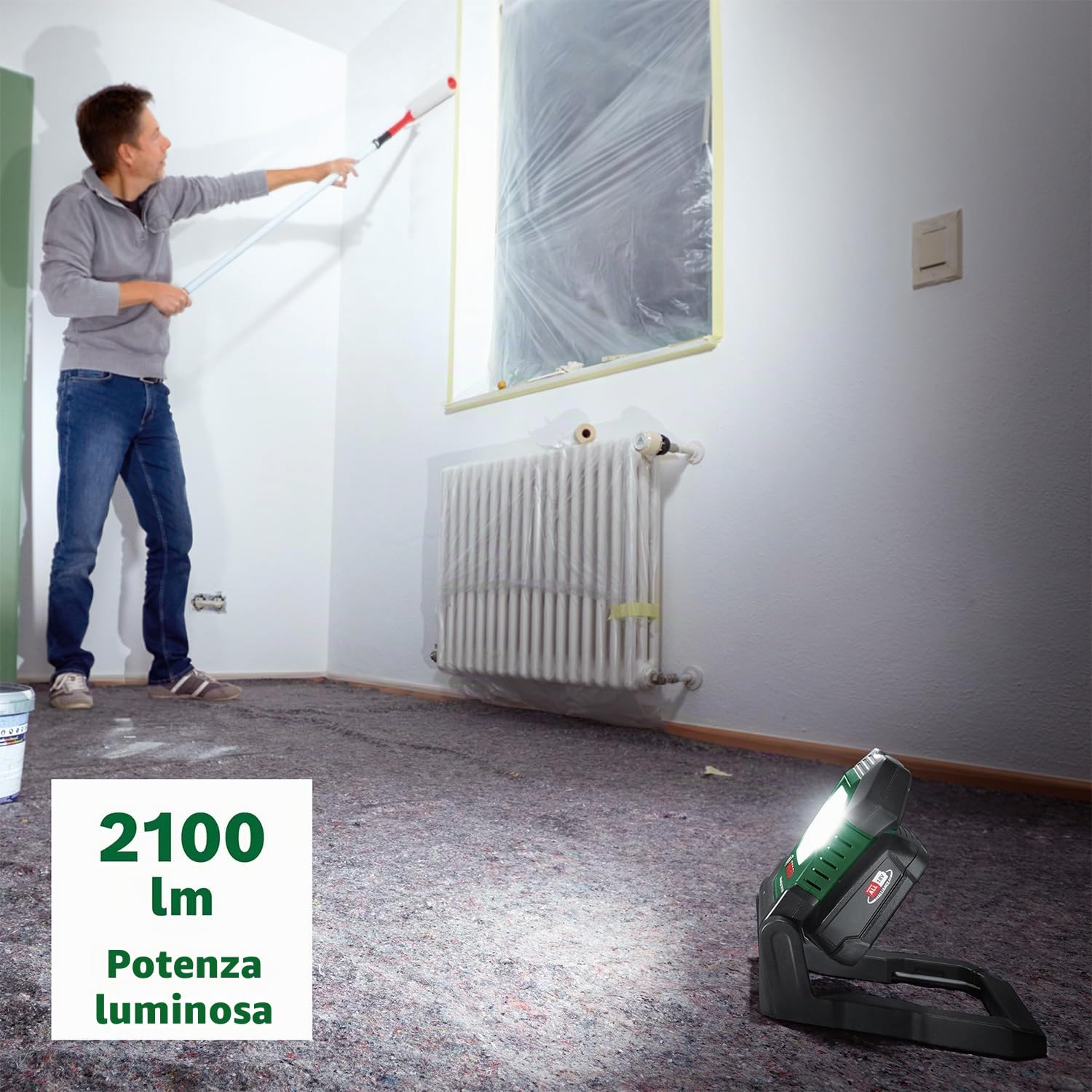 Bosch Universal WorkLight 18V-2100 torcia lavoro senza batteria