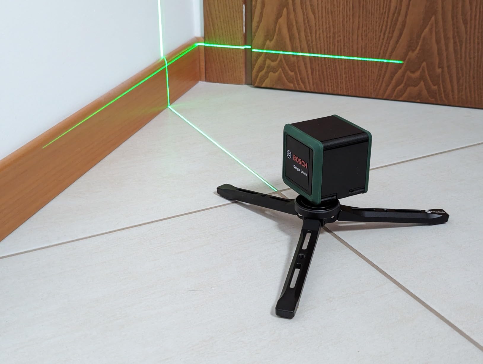 Bosch Quigo Green livella laser a croce verde MM 2 12 m