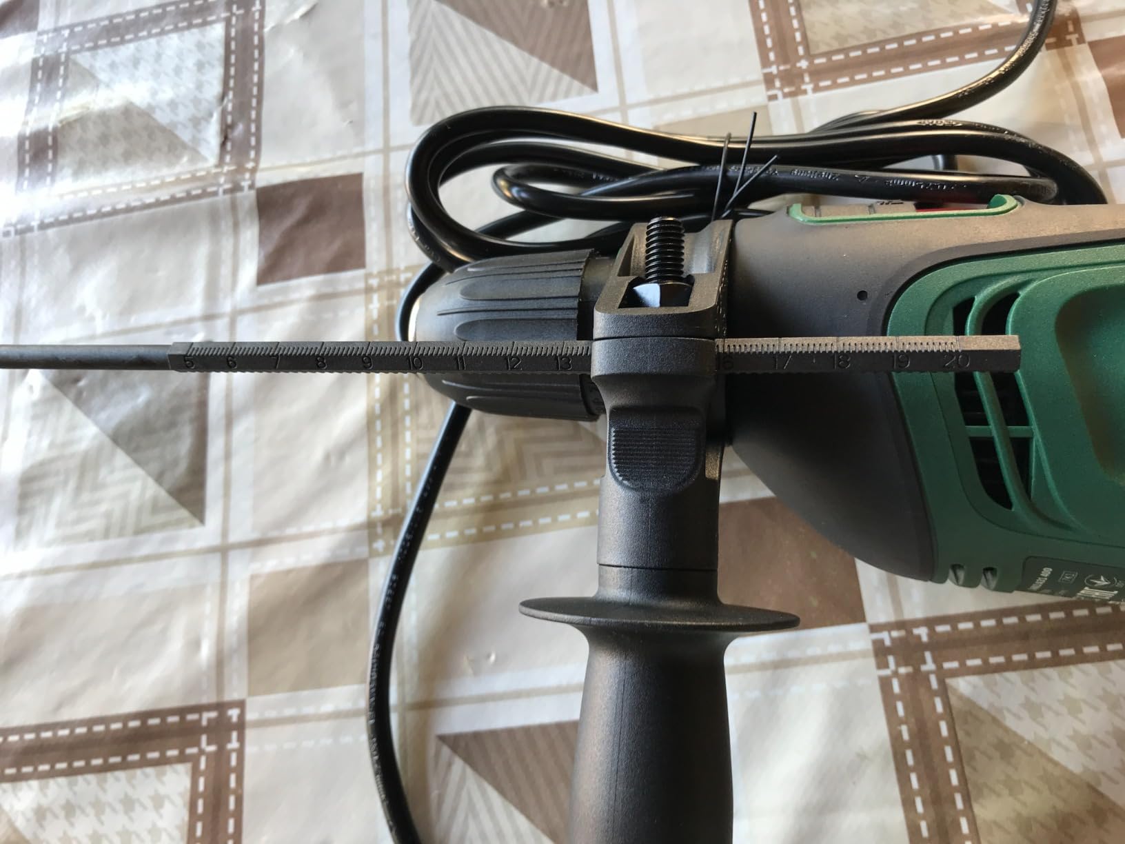 Bosch UniversalImpact 730 trapano battente valigetta