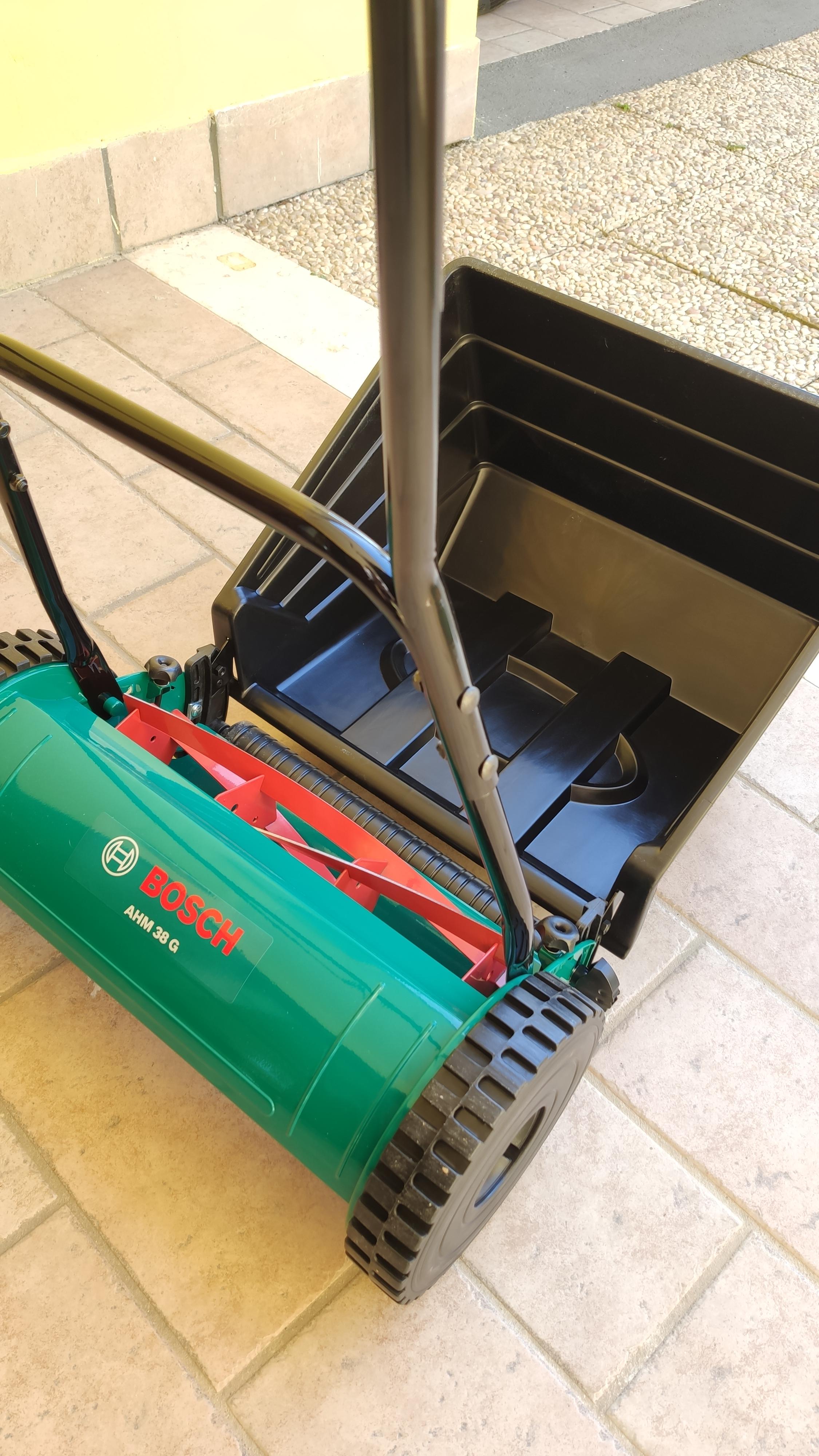 Bosch ARM 3200 tagliaerba elettrico 38 cm con lama extra