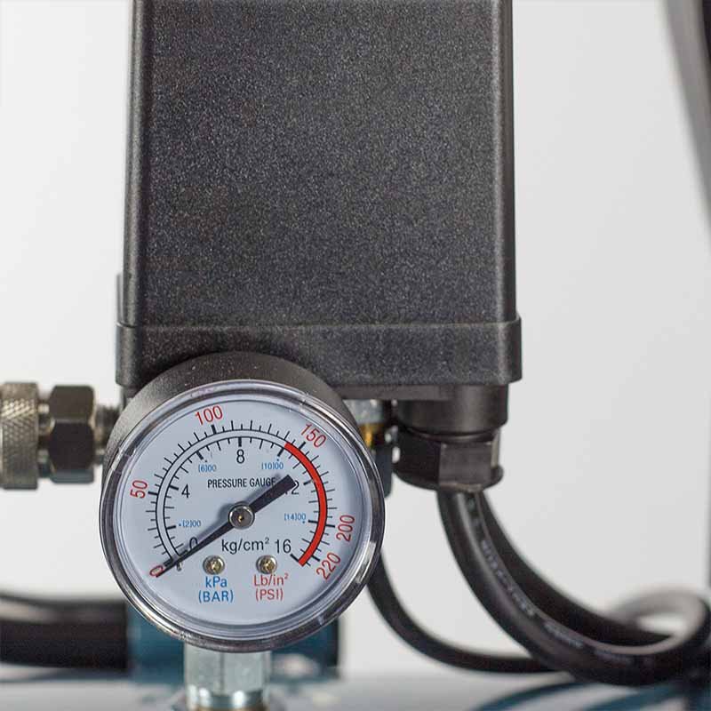 Bormann Pro Compressore 3HP 150L 418L/min a cinghia