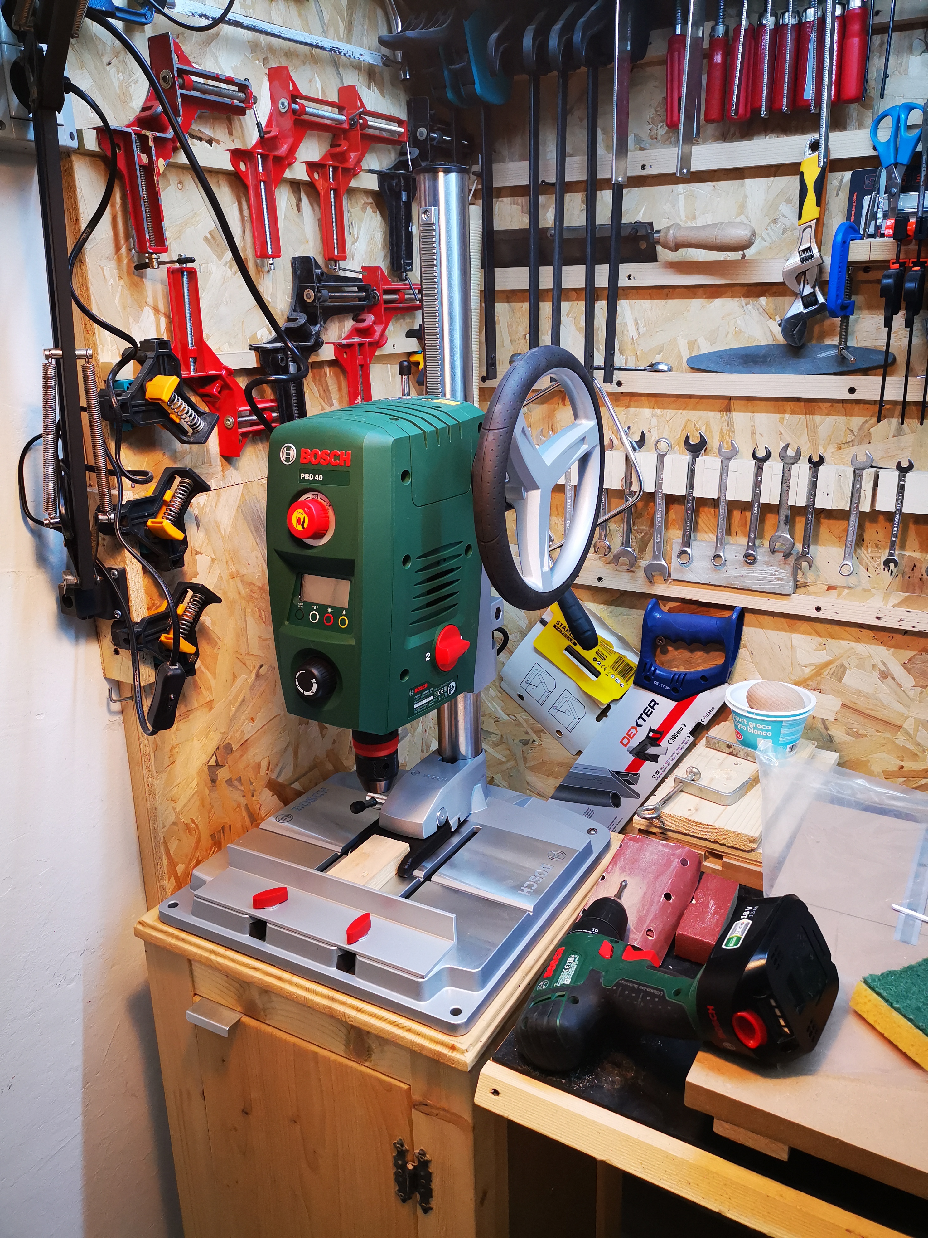Bosch PBD 40 trapano a colonna 710 W con laser