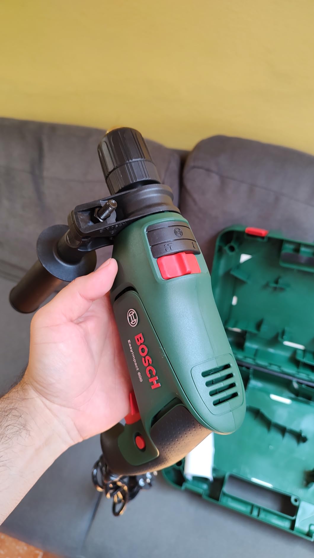 Bosch EasyImpact 600 trapano percussione 600W valigetta