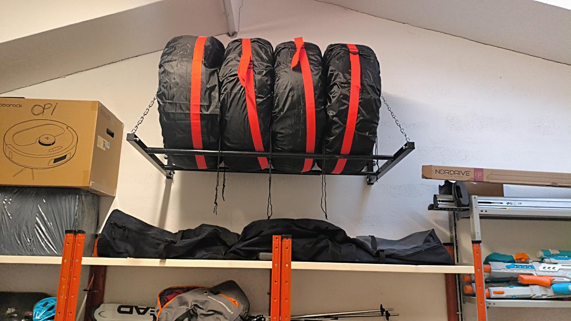 Wiltec Supporto pneumatici a parete 130 kg 4 ruote pieghevole
