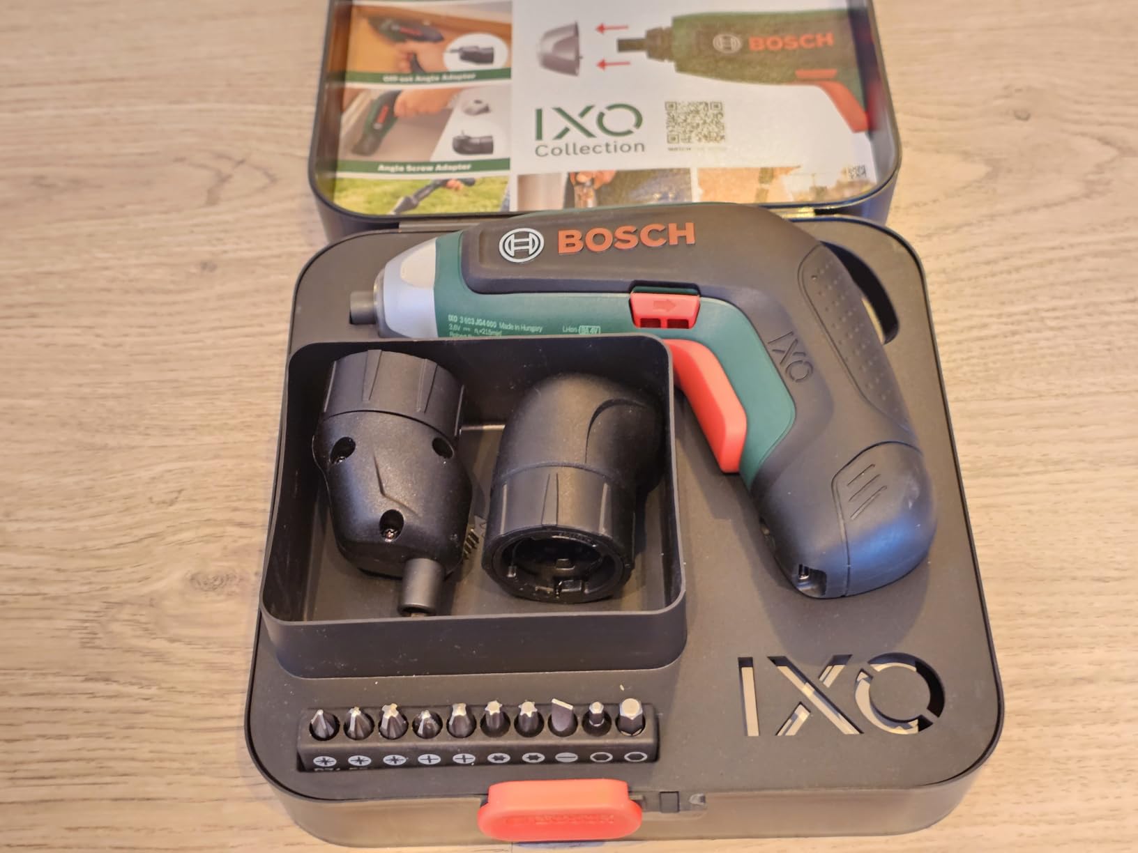 Bosch IXO 8 Cacciavite Batteria 4V con 10 Bit