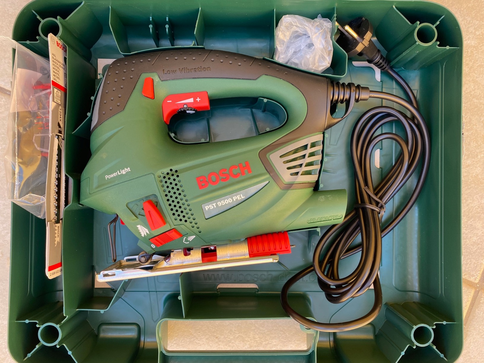 Bosch PST 9500 Seghetto Alternativo 620 W 90 mm