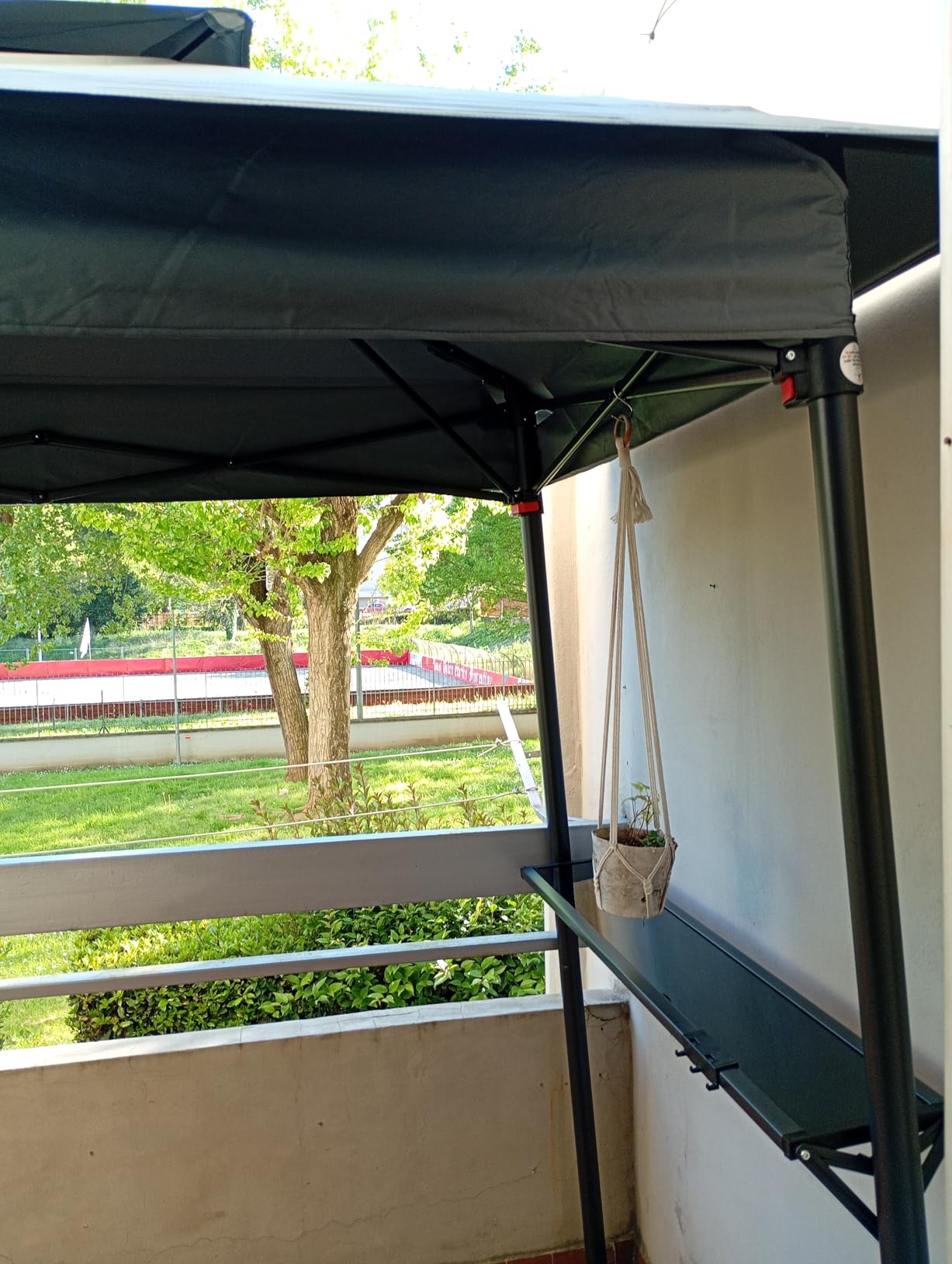 Wiltec Gazebo Barbecue 2,45x1,52 m grigio con 2 ripiani