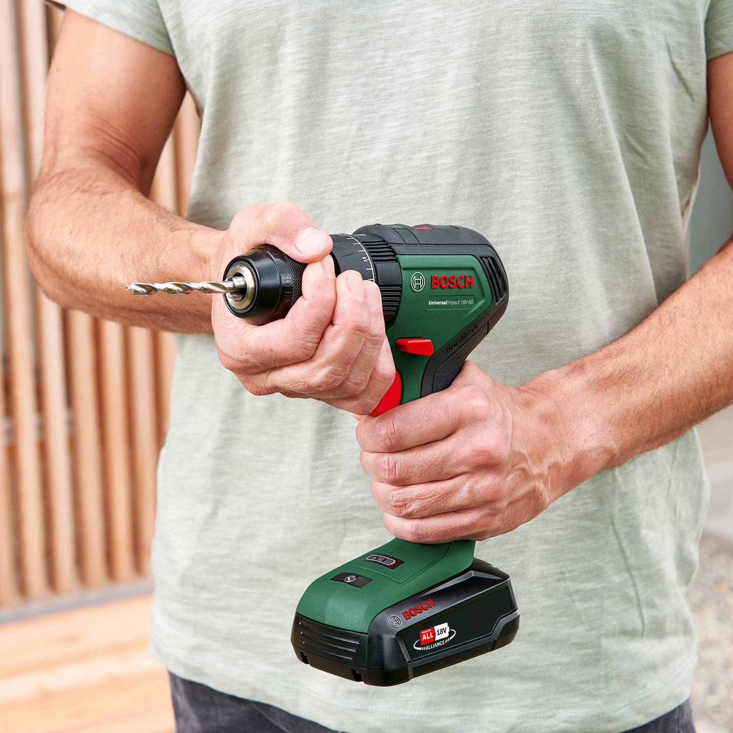 Bosch UniversalImpact 18V-60 Trapano Batteria 2,0Ah Valigetta