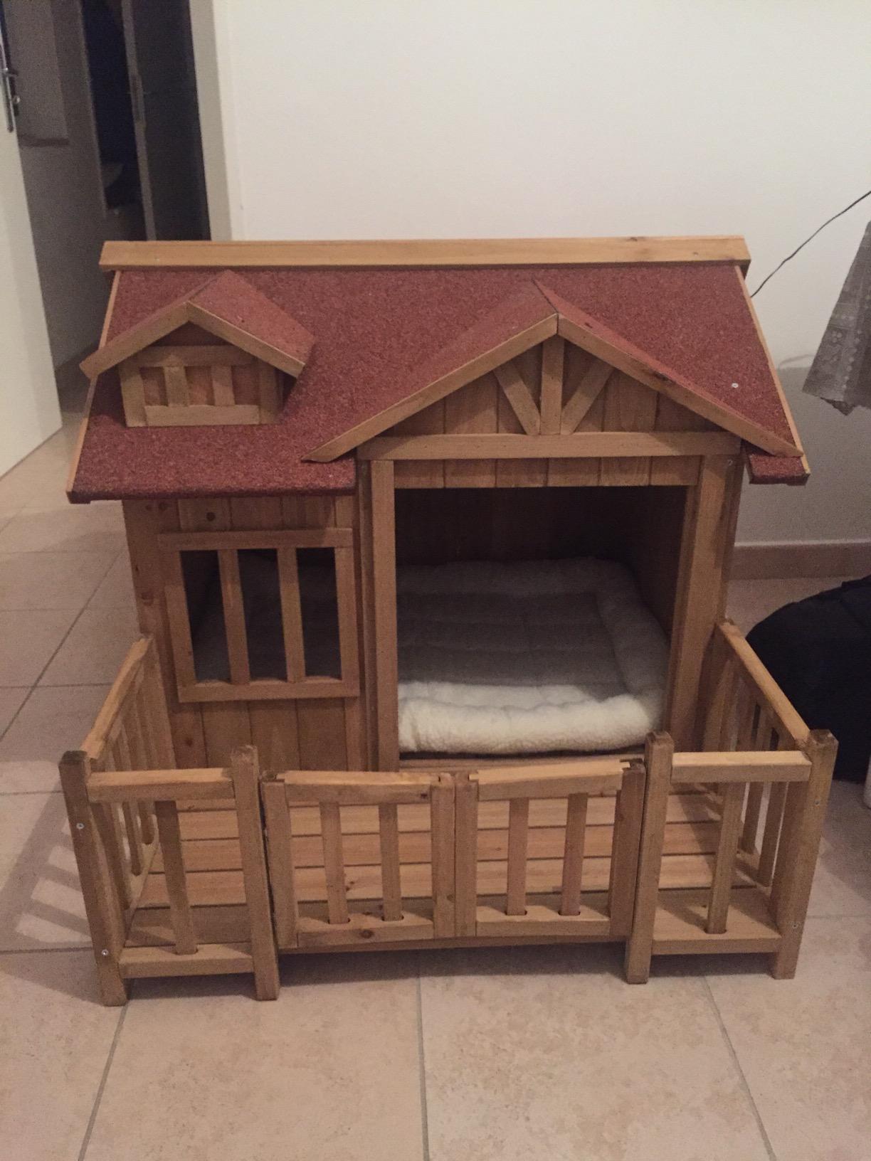 Wiltec Cuccia Cani XL in Legno Marrone con Terrazza